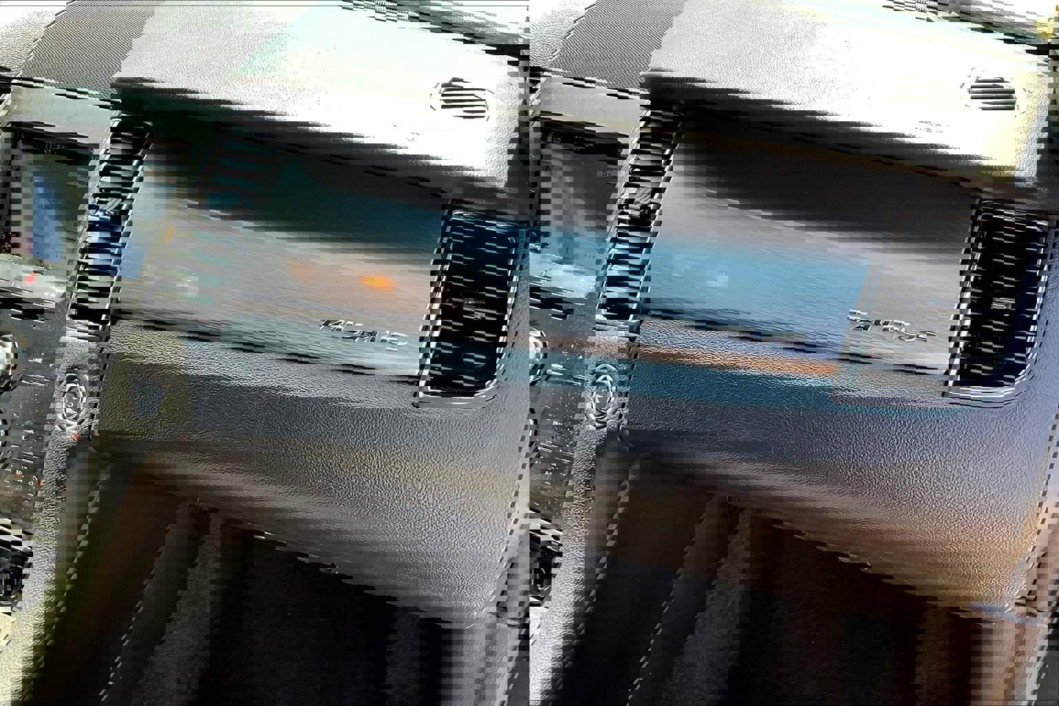 Used 2018 Ford Taurus SEL w/ Equipment Group 201A image 21