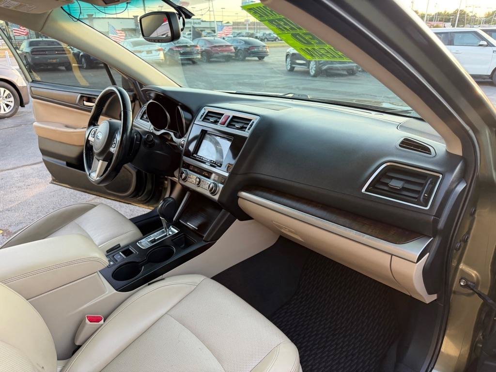 Used 2015 Subaru Outback 2.5i Limited AWD/4WD image 22