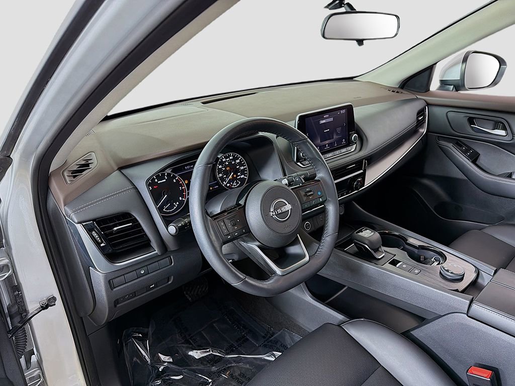 Used 2023 Nissan Rogue SV w/ SV Premium Package image 17