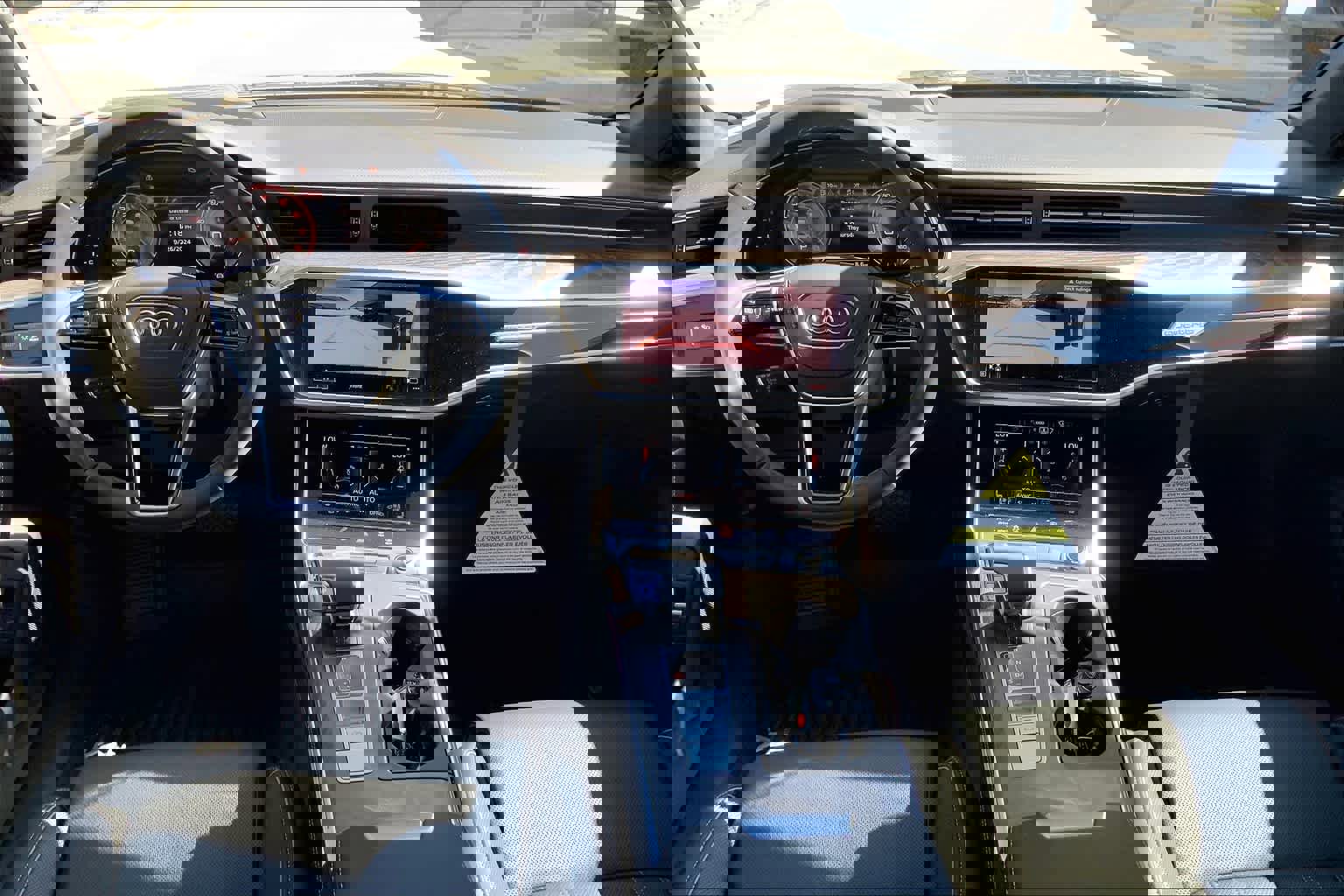 New 2025 Audi A6 3.0T Prestige image 5