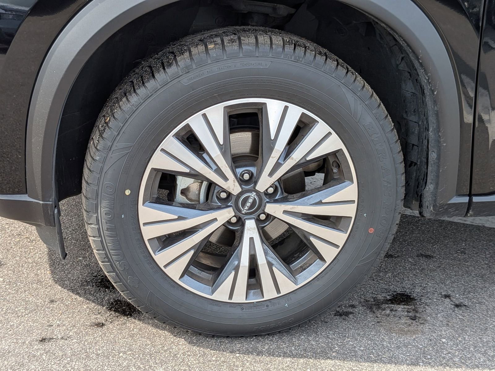 Used 2023 Nissan Rogue SV image 10