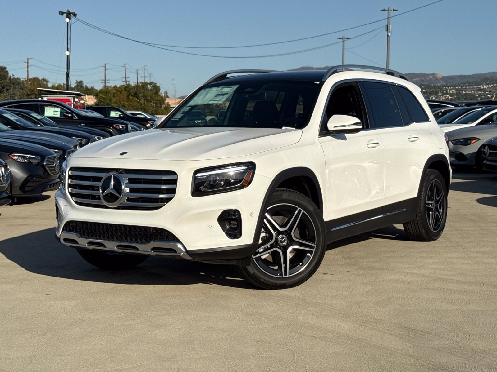 New 2026 Mercedes-Benz GLB 250 4MATIC image 2