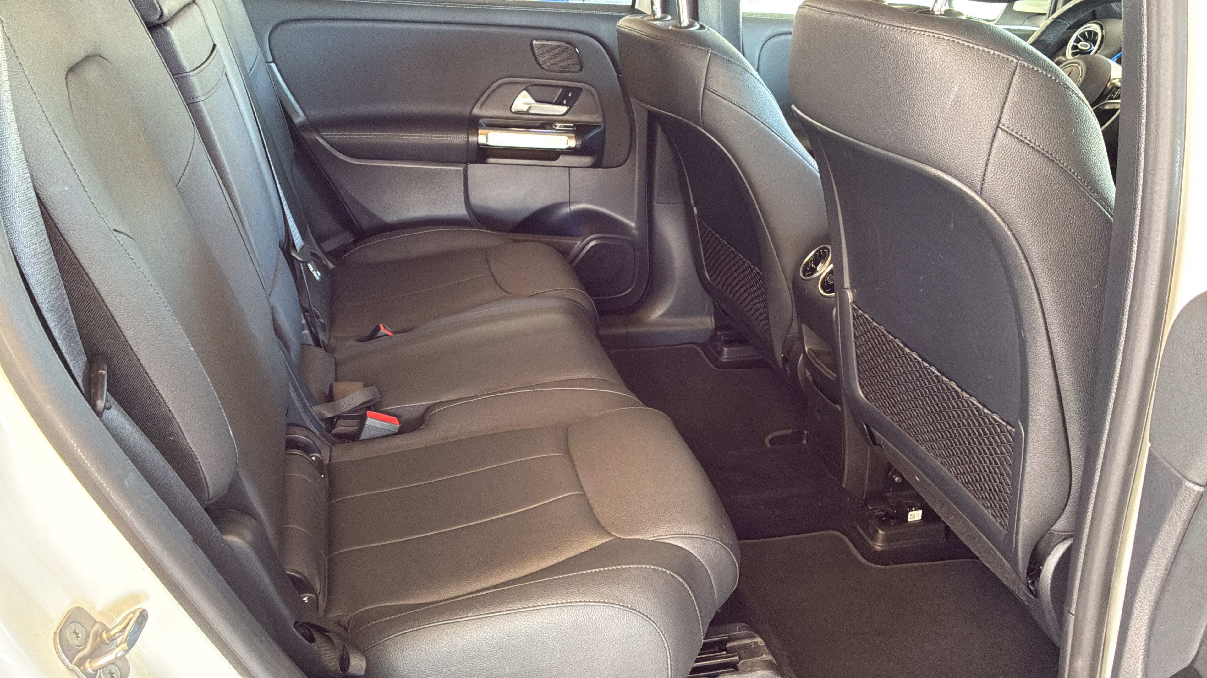Used 2024 Mercedes-Benz EQB 250+ image 24