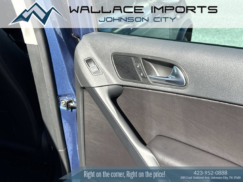 Used 2017 Volkswagen Tiguan SEL AWD/4WD image 33