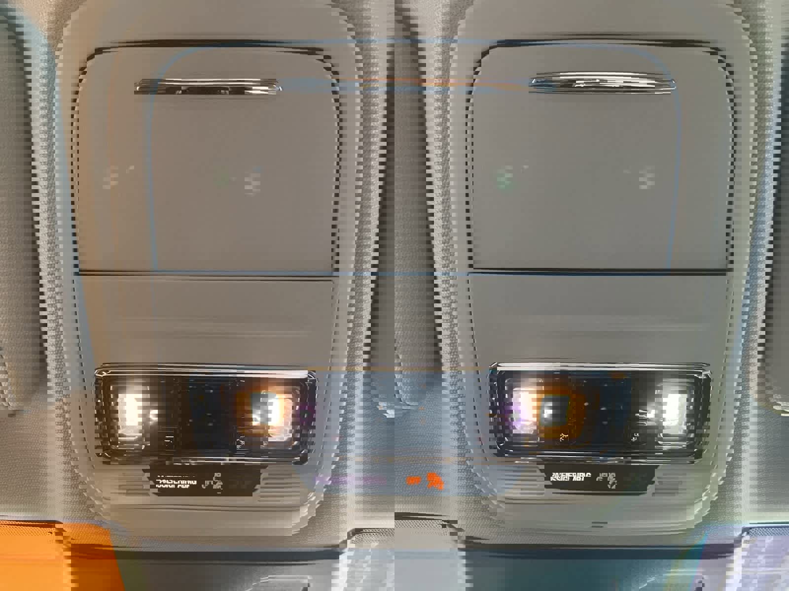 Used 2022 Lincoln Corsair Reserve w/ Equipment Group 201A image 22