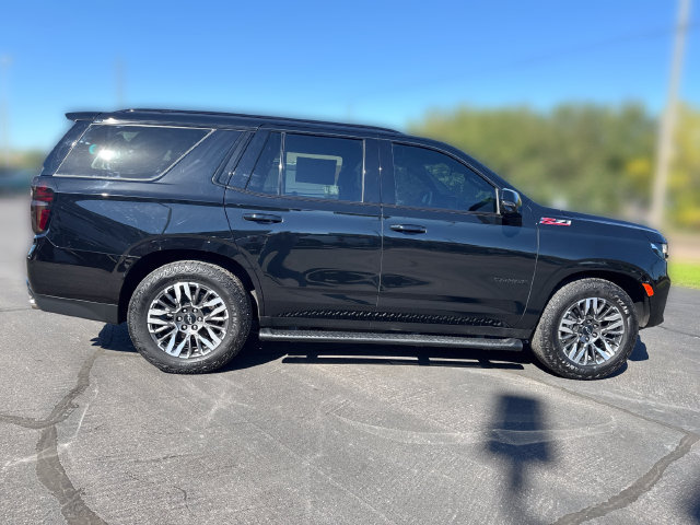Used 2024 Chevrolet Tahoe Z71 w/ Z71 Off-Road Package AWD/4WD image 6