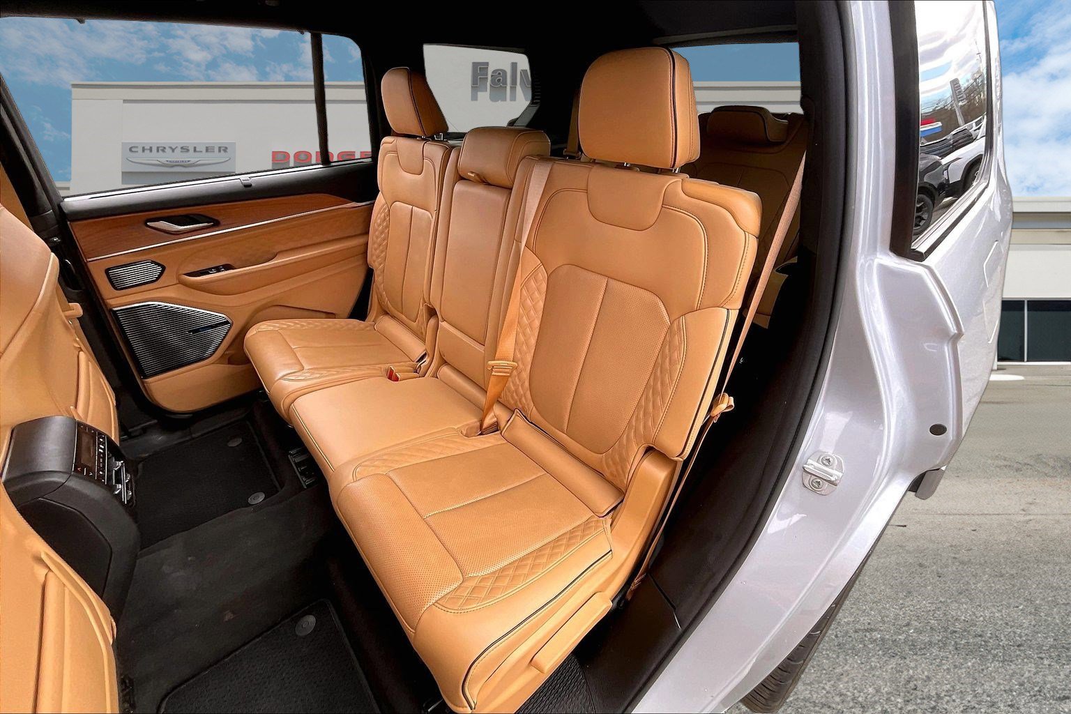 Certified 2022 Jeep Grand Cherokee L Summit image 23