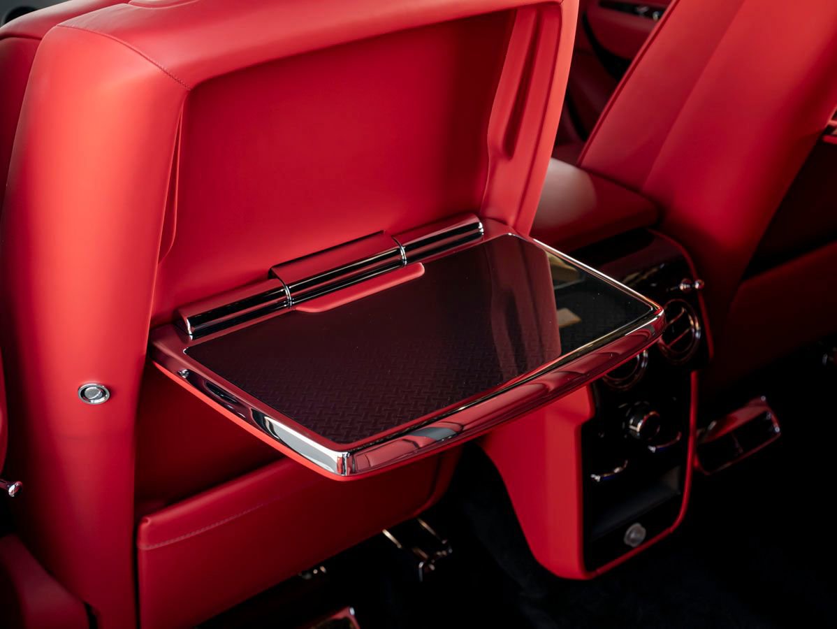 Certified 2024 Rolls-Royce Cullinan Black Badge w/ Dark Exterior Package AWD/4WD image 16