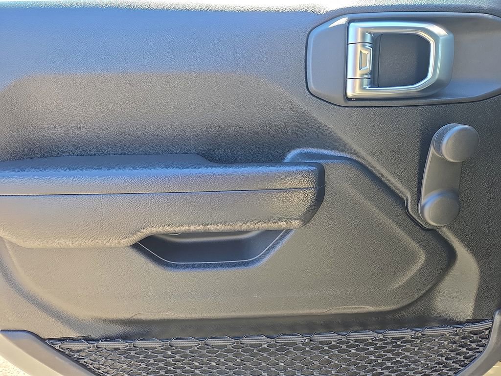 Used 2022 Jeep Wrangler Unlimited Sport image 12