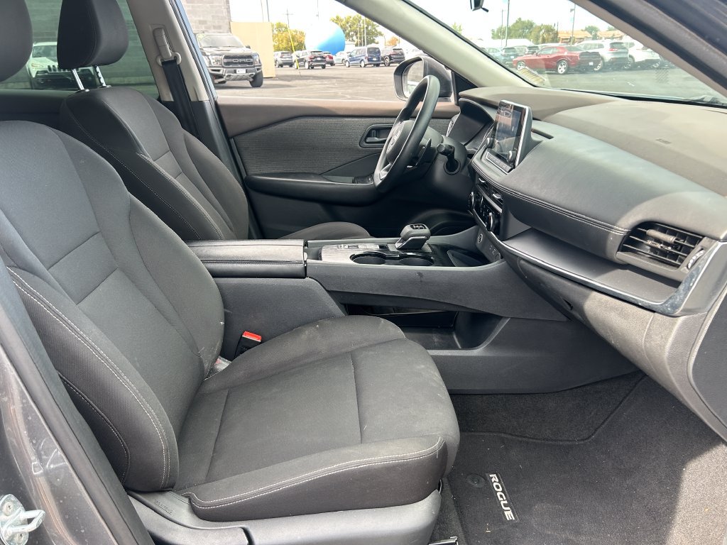 Used 2023 Nissan Rogue S FWD image 29