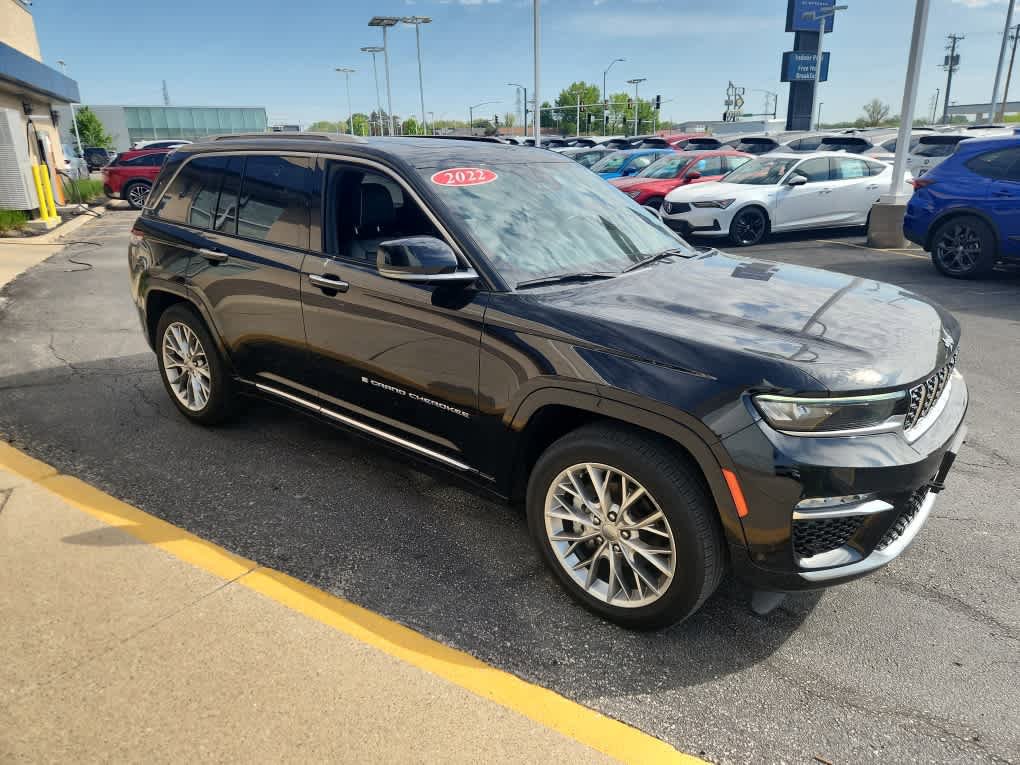 Used 2022 Jeep Grand Cherokee Summit AWD/4WD image 4