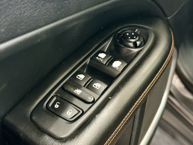 Used 2019 Jeep Compass Limited AWD/4WD image 18