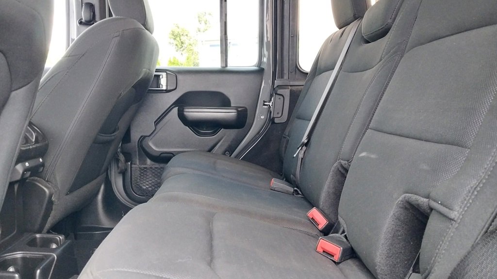 Used 2019 Jeep Wrangler Unlimited Sport S image 14