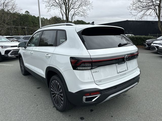 New 2026 Volkswagen Taos SE FWD image 3