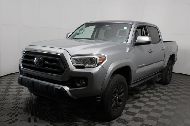 Used 2020 Toyota Tacoma SR5 image 3