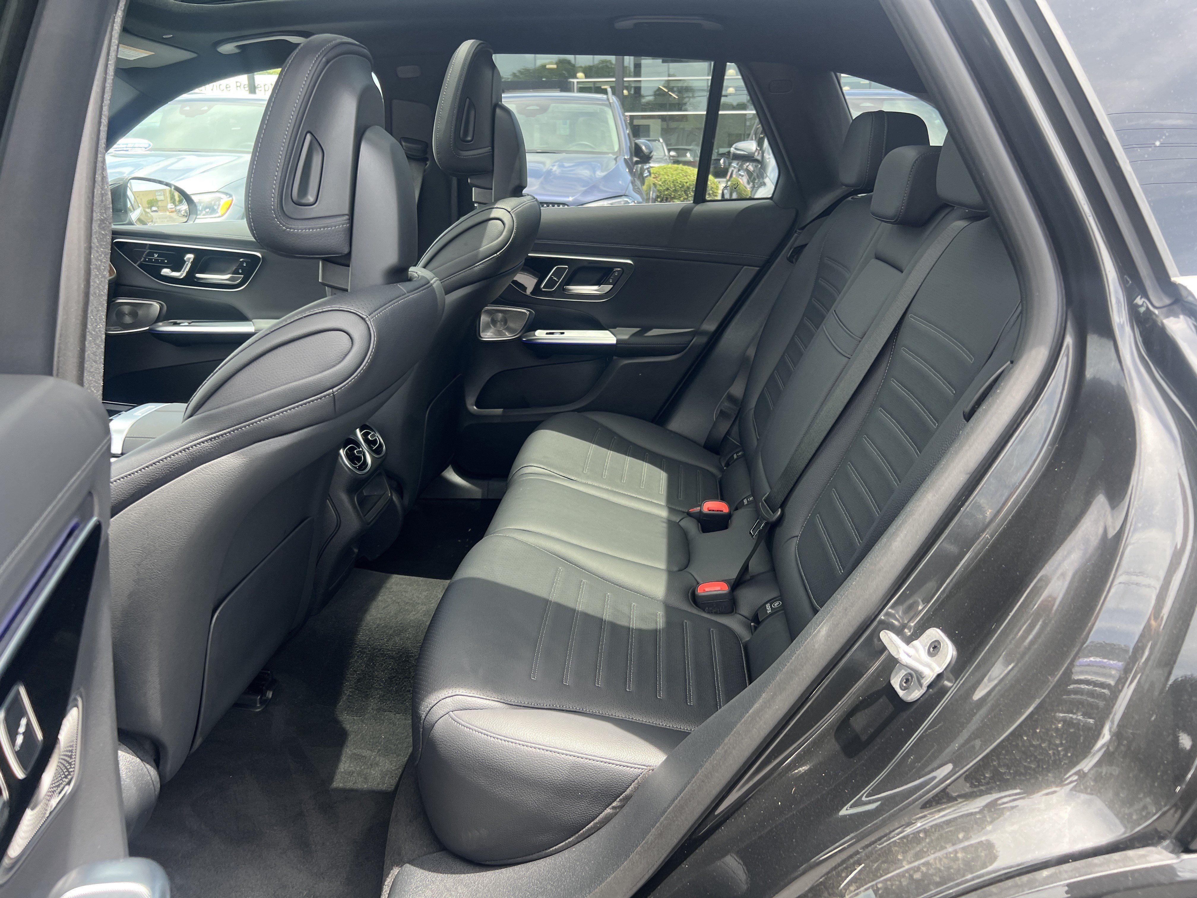 Certified 2025 Mercedes-Benz GLC 300 4MATIC image 32