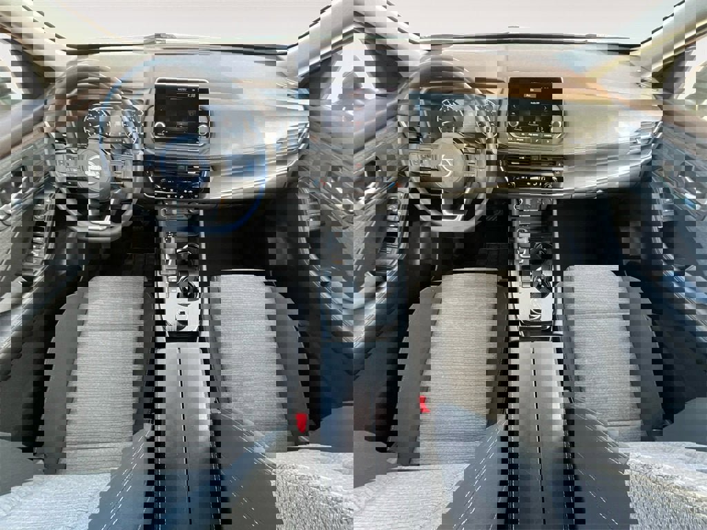 Used 2023 Nissan Rogue SV image 10