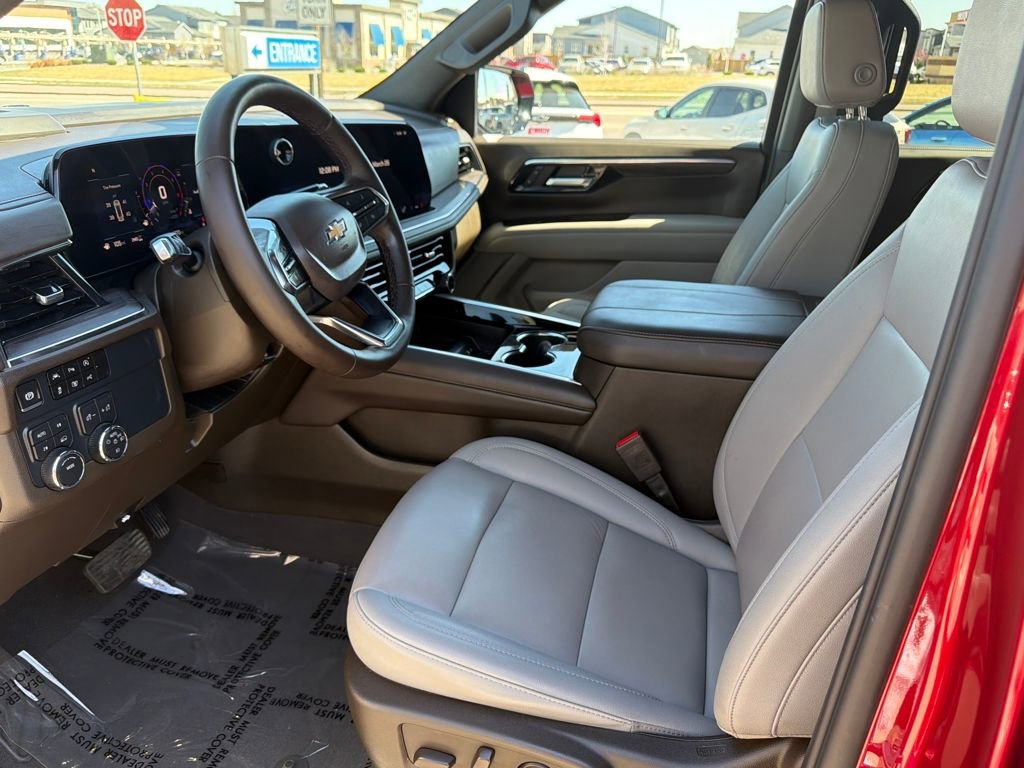 Used 2025 Chevrolet Tahoe LT w/ Comfort Package image 9