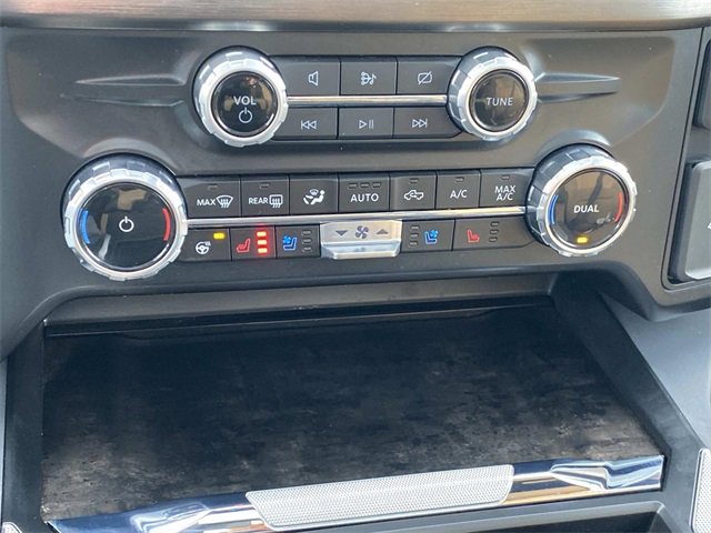 Used 2024 Ford F250 Lariat w/ Lariat Ultimate Package image 28