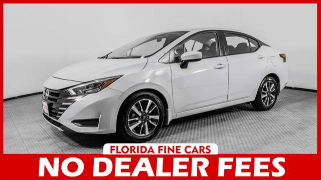 Used 2025 Nissan Versa SV w/ Trunk Package FWD image 1