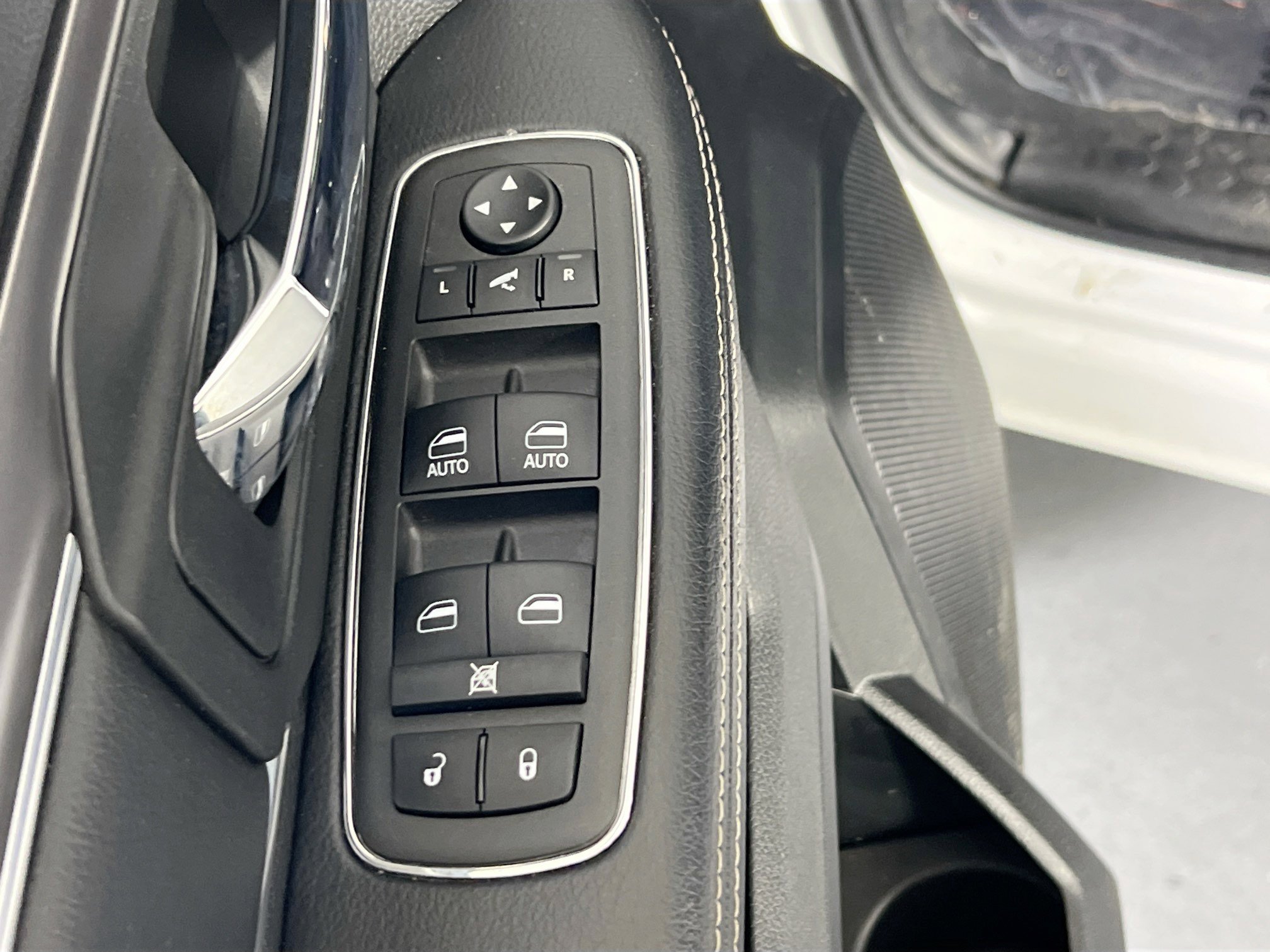 Used 2022 RAM 1500 Classic Warlock w/ Electronics Group image 17