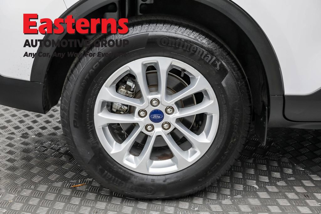 Used 2022 Ford Escape SE w/ Cold Weather Package image 29