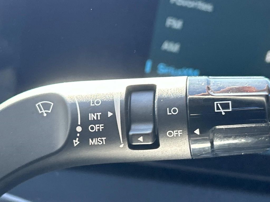 Used 2025 Hyundai Santa Fe XRT AWD/4WD image 33