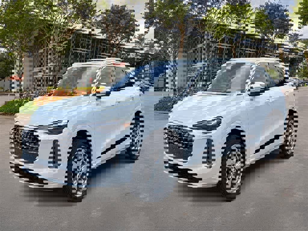 New 2025 Audi Q5 Premium Plus