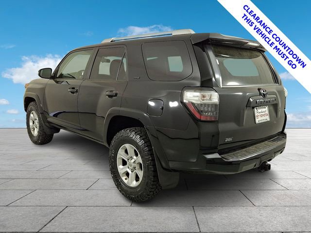 Used 2014 Toyota 4Runner SR5 AWD/4WD image 5