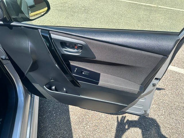 Used 2016 Scion iM FWD image 15