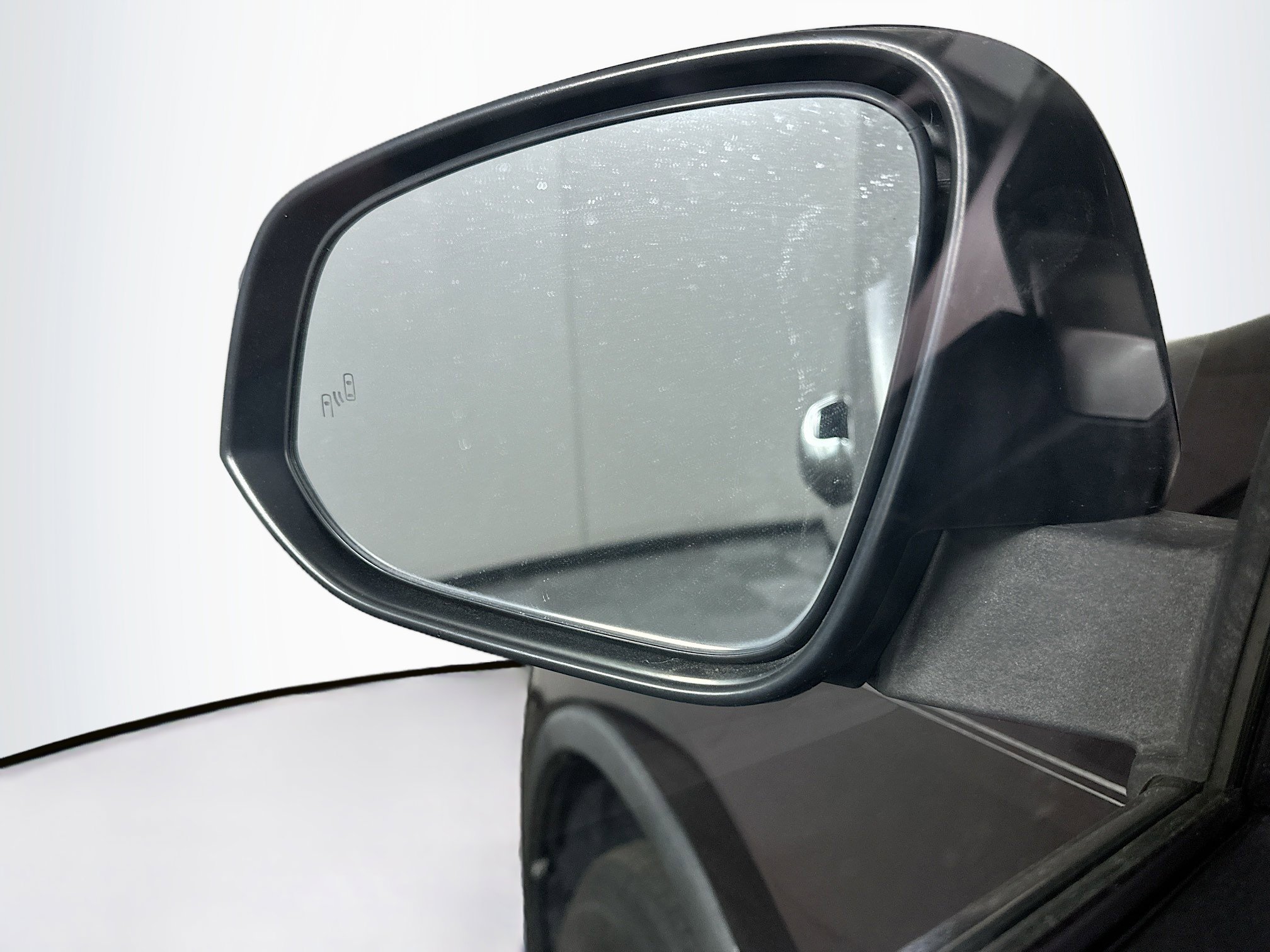 Used 2018 Toyota RAV4 XLE FWD image 16