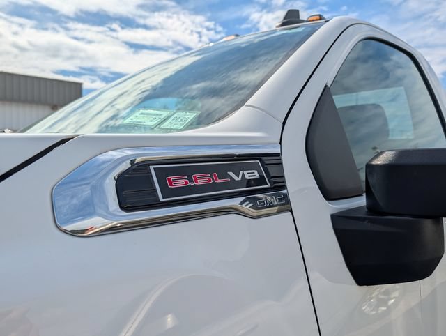 Used 2022 GMC Sierra 2500 SLE w/ SLE Convenience Package AWD/4WD image 3