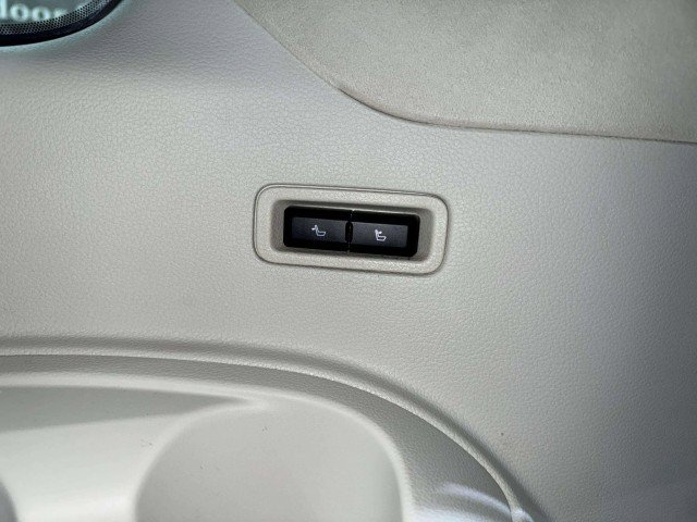 Used 2020 Lincoln Navigator L Black Label w/ Cargo Convenience Package image 50