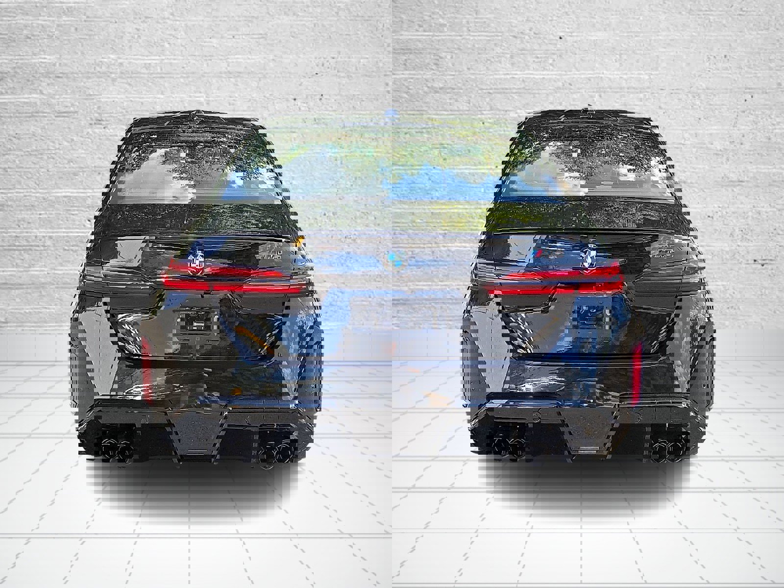 Used 2025 BMW M5 w/ Executive Package image 5