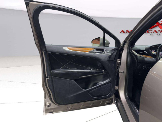 Used 2019 Lincoln MKC Select w/ Select Plus Package image 20