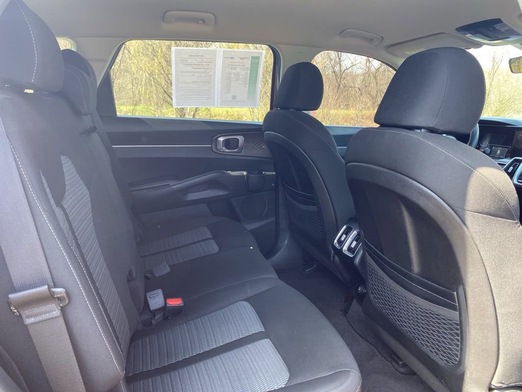 Certified 2021 Kia Sorento LX image 13