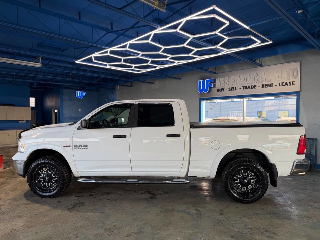 Used 2016 RAM 1500 Outdoorsman image 13