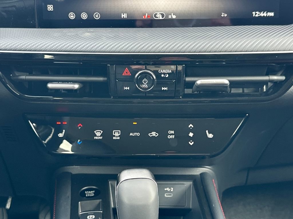 New 2026 Nissan Kicks SR w/ Cold Weather Package image 21