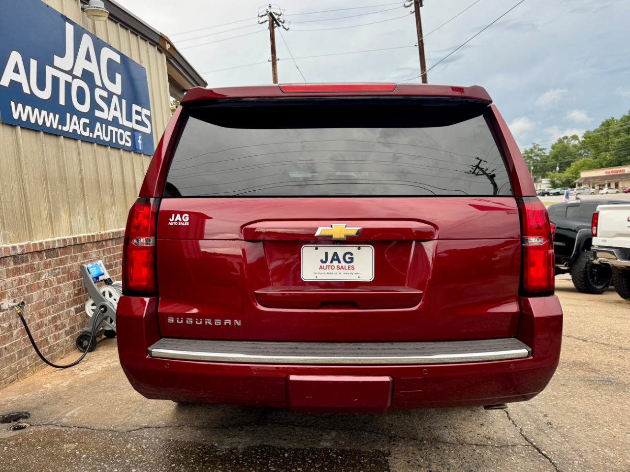 Used 2016 Chevrolet Suburban LTZ AWD/4WD image 9