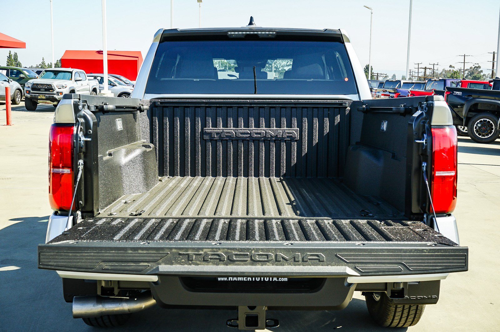 New 2026 Toyota Tacoma SR5 AWD/4WD image 12