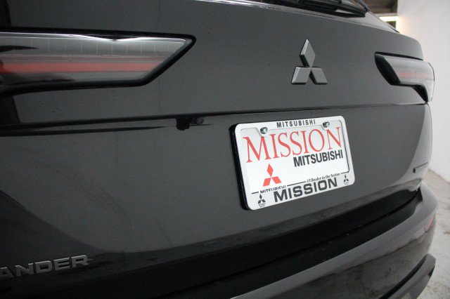 New 2026 Mitsubishi Outlander LE FWD image 4