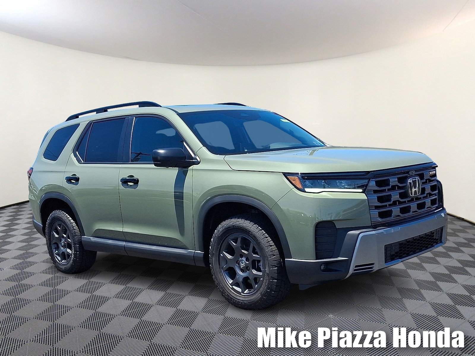 Used 2026 Honda Pilot TrailSport image 1
