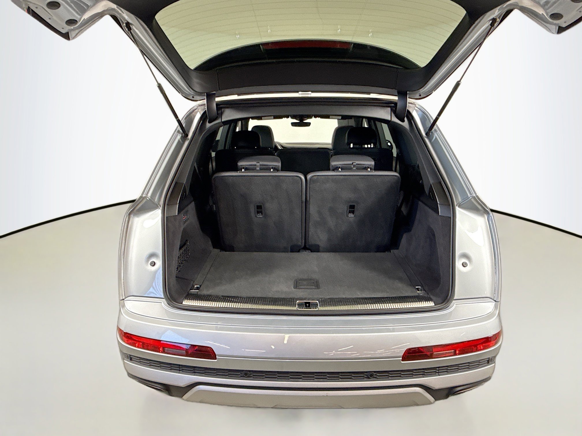 Used 2025 Audi Q7 3.0T Premium Plus image 25