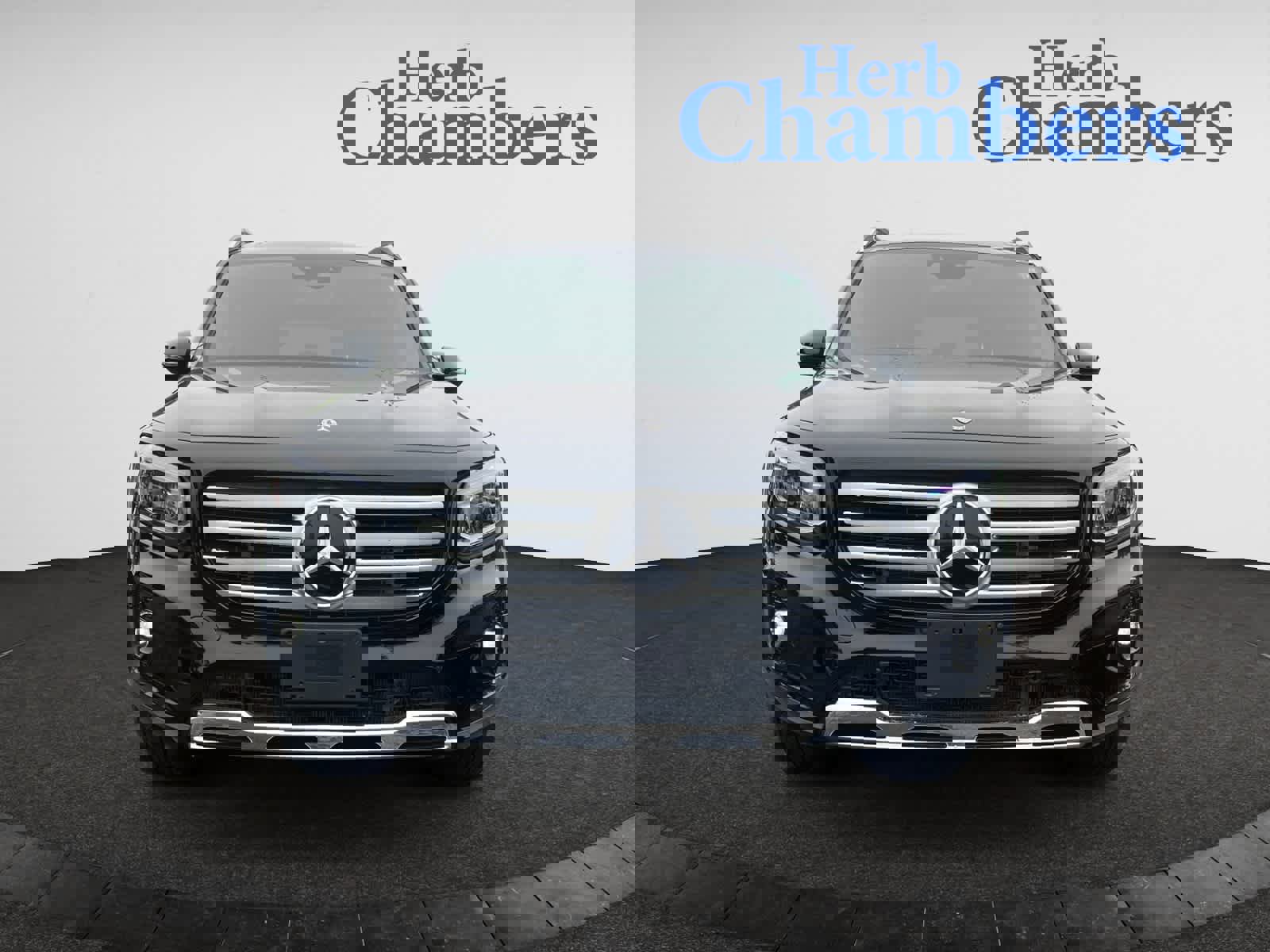 Used 2024 Mercedes-Benz GLB 250 4MATIC image 2