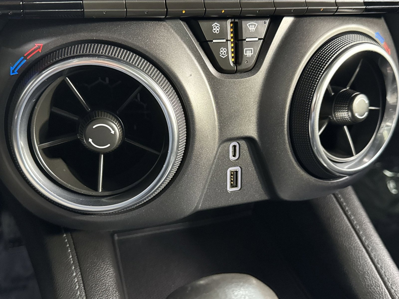 Used 2020 Chevrolet Blazer LT w/ Sound & Technology Package image 37