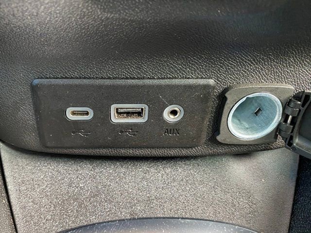 Used 2023 Chevrolet Malibu LT image 14