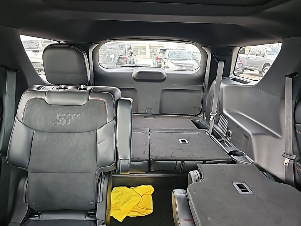 Used 2025 Ford Explorer ST w/ Sun And Sound Package image 8