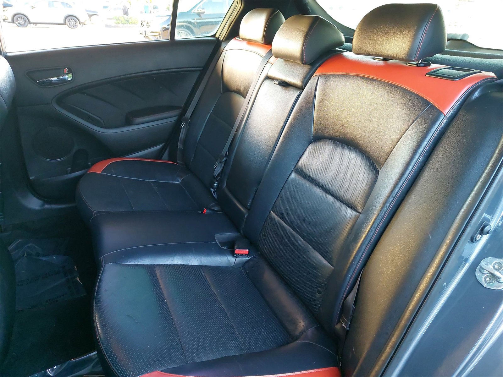 Used 2018 Kia Forte SX image 13