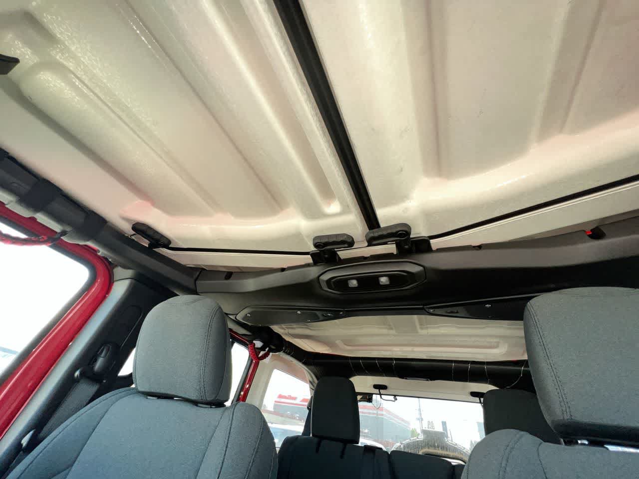 Used 2026 Jeep Wrangler Unlimited Sport AWD/4WD image 14