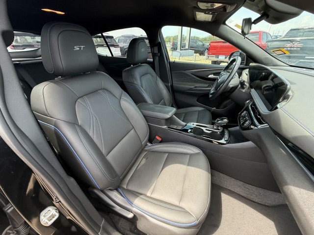 Used 2024 Buick Envista Sport Touring w/ Convenience I Package FWD image 34